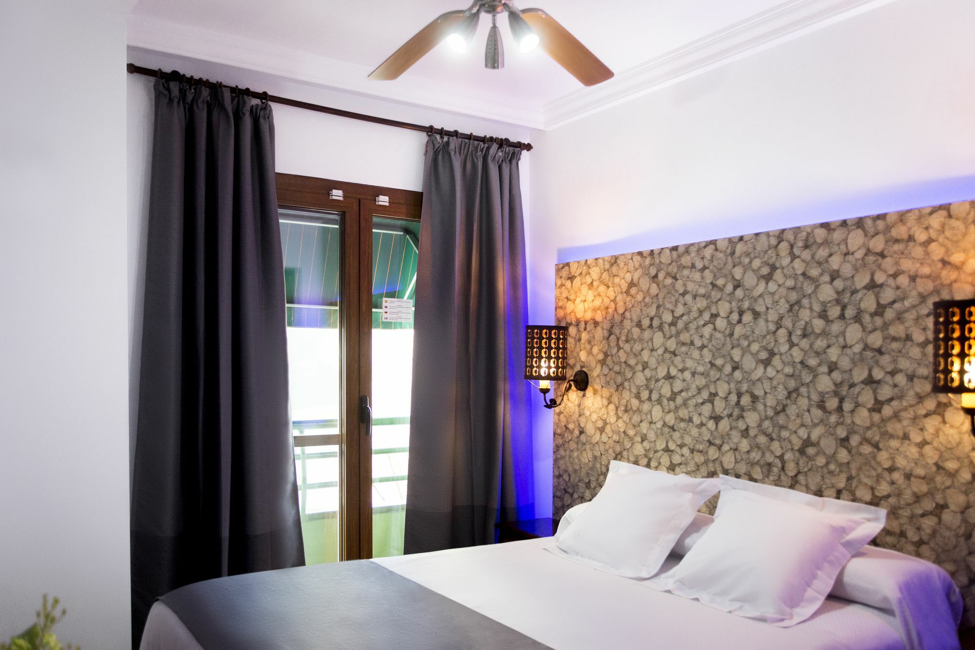 Hostal Alhambra - Adults Only Нерха Екстер'єр фото