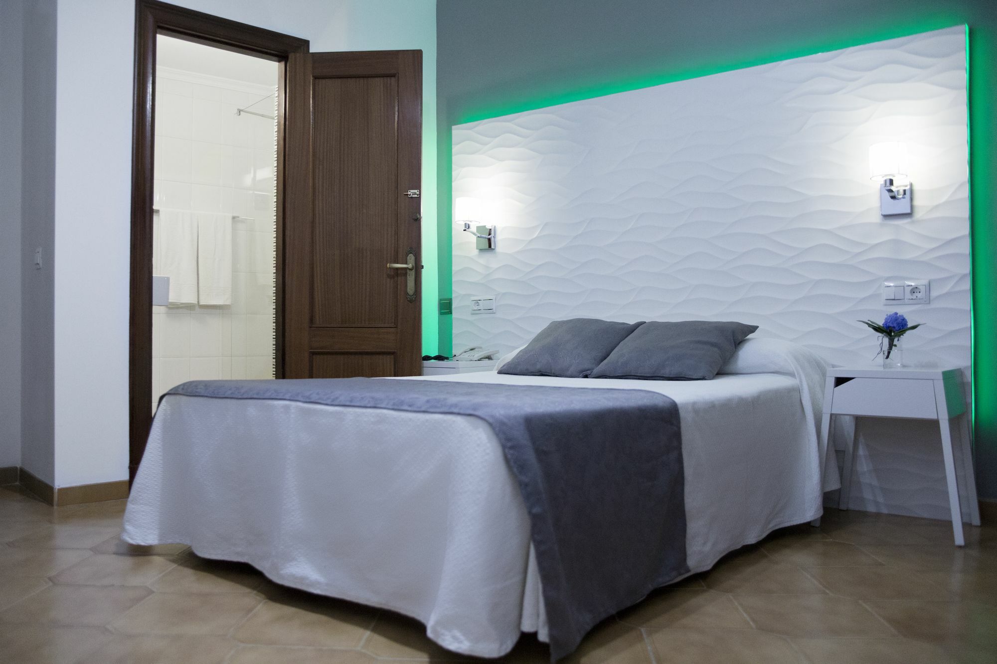 Hostal Alhambra - Adults Only Нерха Екстер'єр фото