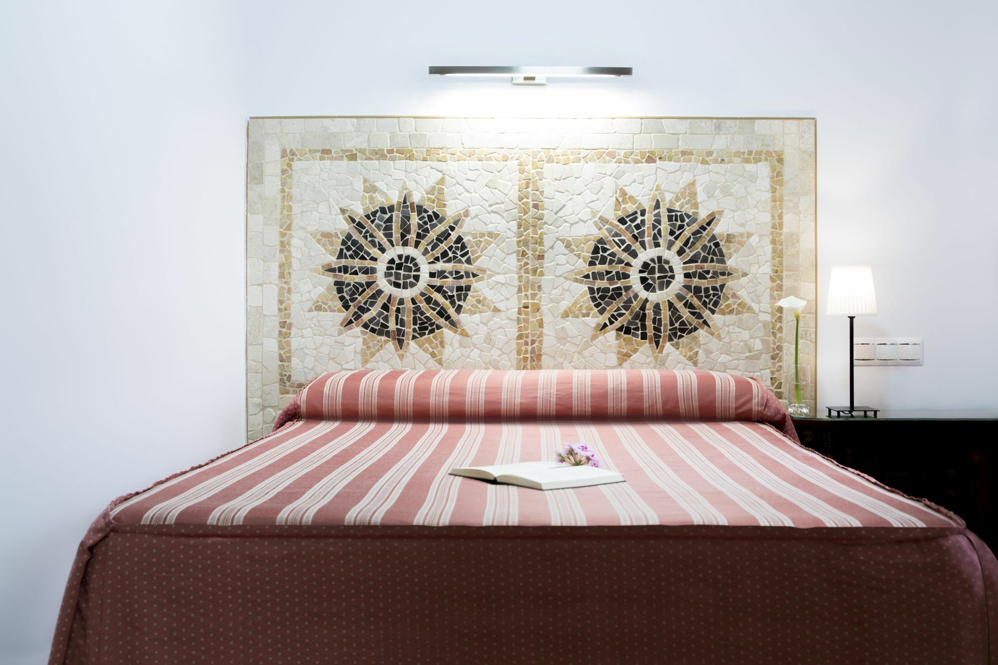 Hostal Alhambra - Adults Only Нерха Екстер'єр фото